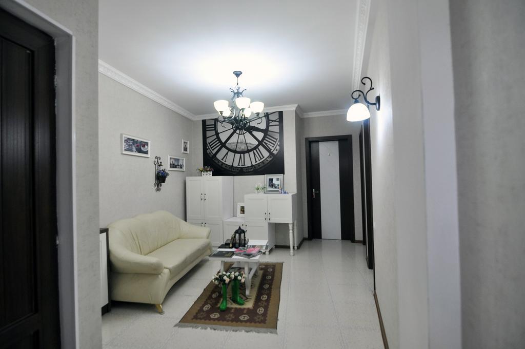 Renaissance Hotel Tbilisi ภายนอก รูปภาพ